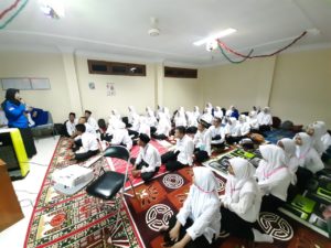BNN Kota Banda Aceh Mengisi Orientasi Mahasiswa Baru di AKPER Teungku Fakinah Banda Aceh BNN Kota Banda Aceh Mengisi Orientasi Mahasiswa Baru di AKPER Teungku Fakinah Banda Aceh