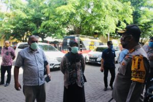 BNNK Banda Aceh lakukan screening urine tes terhadap 8 orang remaja yang ditangkap di kawasan Punge