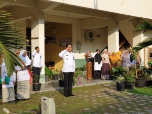 Kepala BNN Kota Banda Aceh Jadi Pembina Upacara di SMK Telkom
