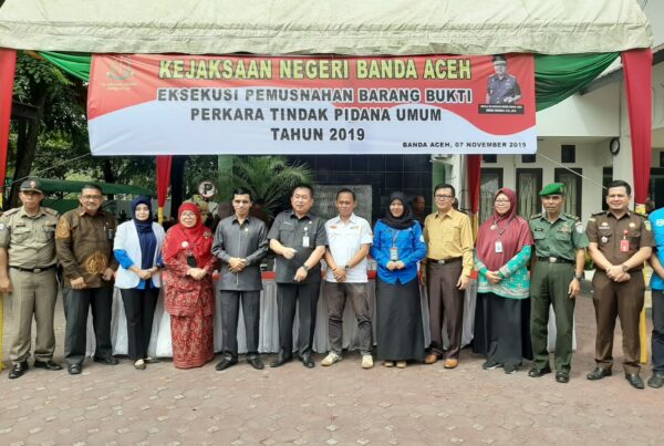 BNN Kota Banda Aceh Menyaksikan Eksekusi Pemusnahan Barang Bukti Perkara Tindak Pidana Umum