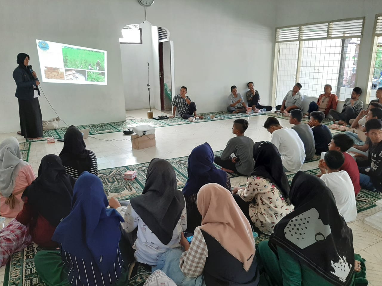 BNN Kota Banda Aceh Saweu Kelompok Kerja Gampong KB Gampong Doy BNN Kota Banda Aceh Saweu Kelompok Kerja Gampong KB Gampong Doy