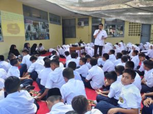 BNNK Banda Aceh Sosialisasi Cegah Narkoba di Masa Orientasi Siswa SMP Negeri 13