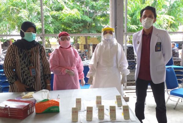 BNNK Banda Aceh lakukan screening urine tes terhadap 8 orang remaja yang ditangkap di kawasan Punge BNNK Banda Aceh lakukan screening urine tes terhadap 8 orang remaja yang ditangkap di kawasan Punge