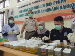 BNN Kota Banda Aceh Tes Urine Pegawai Karantina Pertanian