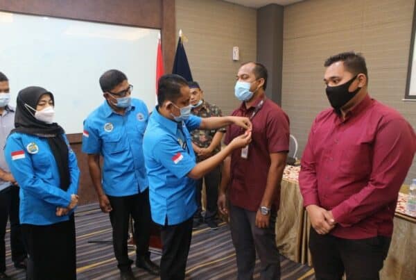 Bangun Hubungan Lebih Intens, BNN Kota Banda Aceh Gelar Bimtek Para Pengusaha Ekspedisi dan Panglima Laot Bangun Hubungan Lebih Intens, BNN Kota Banda Aceh Gelar Bimtek Para Pengusaha Ekspedisi dan Panglima Laot