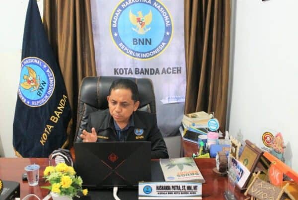 Kepala BNN Kota Banda Aceh Sosialisasi Bahaya Narkoba dalam Kuliah Etika Profesi S1 Unsyiah Kepala BNN Kota Banda Aceh Sosialisasi Bahaya Narkoba dalam Kuliah Etika Profesi S1 Unsyiah