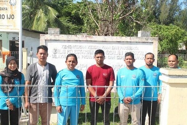 Sambut HANI, BNN Kota Banda Aceh Baksos dan Ziarah Makam Raja dan Ulama di Gampong Pande Sambut HANI, BNN Kota Banda Aceh Baksos dan Ziarah Makam Raja dan Ulama di Gampong Pande