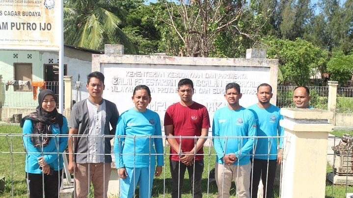 Sambut HANI, BNN Kota Banda Aceh Baksos dan Ziarah Makam Raja dan Ulama di Gampong Pande Sambut HANI, BNN Kota Banda Aceh Baksos dan Ziarah Makam Raja dan Ulama di Gampong Pande