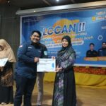 Kepala BNN Kota Banda Aceh Serahkan Piala Bergilir Walikota Banda Aceh Ajang LCCAN II