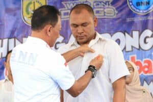 Deklarasi Gampong Lampulo sebagai Gampong Bersinar (Bersih Narkoba) Deklarasi Gampong Lampulo sebagai Gampong Bersinar (Bersih Narkoba)