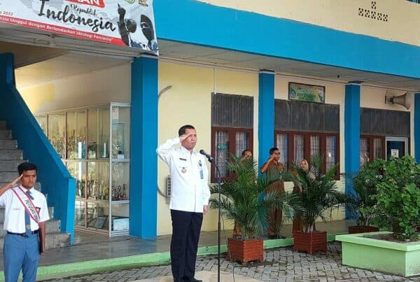 Sosialisasi Bahaya Narkoba melalui Pembina Upacara Bendera di SMA Negeri 8 Kota Banda Aceh