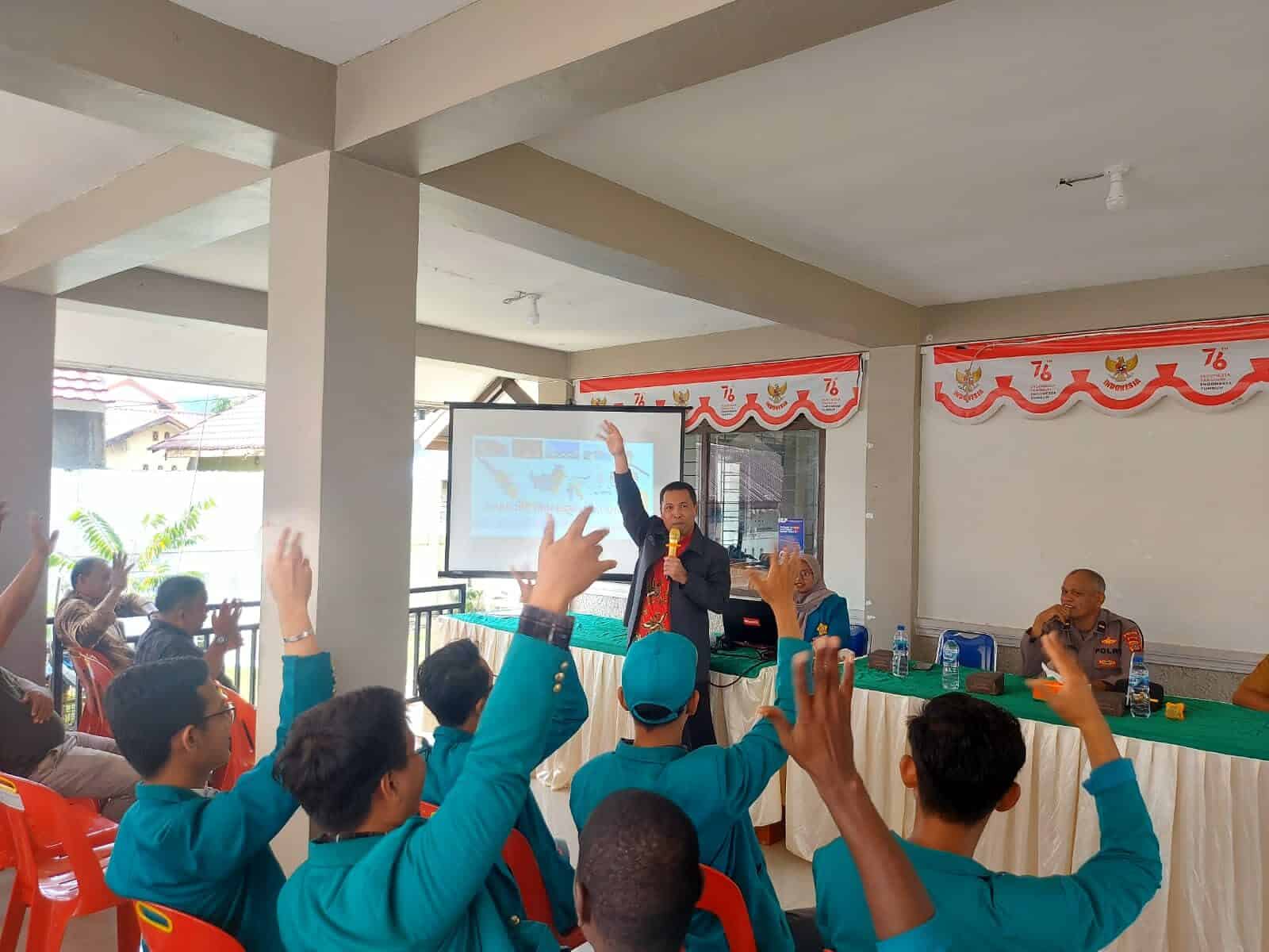 BNN Kota Banda Aceh langsung mengencarkan penyebaran edukasi dan informasi Pencegahan, Pemberantasan, Penyalahgunaan dan Peredaran Gelap Narkotika (P4GN) di awal Tahun 2023 BNN Kota Banda Aceh langsung mengencarkan penyebaran edukasi dan informasi Pencegahan, Pemberantasan, Penyalahgunaan dan Peredaran Gelap Narkotika (P4GN) di awal Tahun 2023