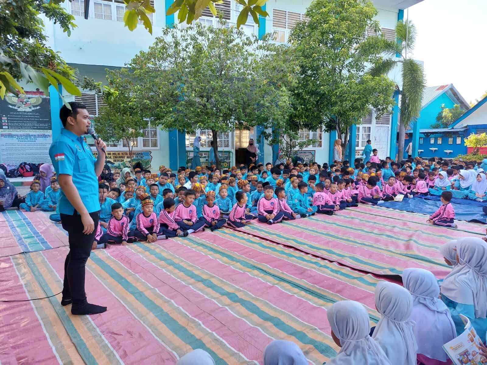 Sosialisasi Bahaya Penyalahgunaan Narkoba Kepada Pelajar SD Negeri 24 Kota Banda Aceh Sosialisasi Bahaya Penyalahgunaan Narkoba Kepada Pelajar SD Negeri 24 Kota Banda Aceh