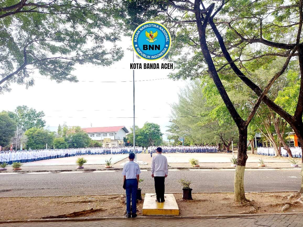Sosialisasi Bahaya Penyalahgunaan Narkoba Melalui Pembina Upacara di SMK Negeri 1, SMK Negeri 2 dan SMK Negeri 3 Kota Banda Aceh Sosialisasi Bahaya Penyalahgunaan Narkoba Melalui Pembina Upacara di SMK Negeri 1, SMK Negeri 2 dan SMK Negeri 3 Kota Banda Aceh