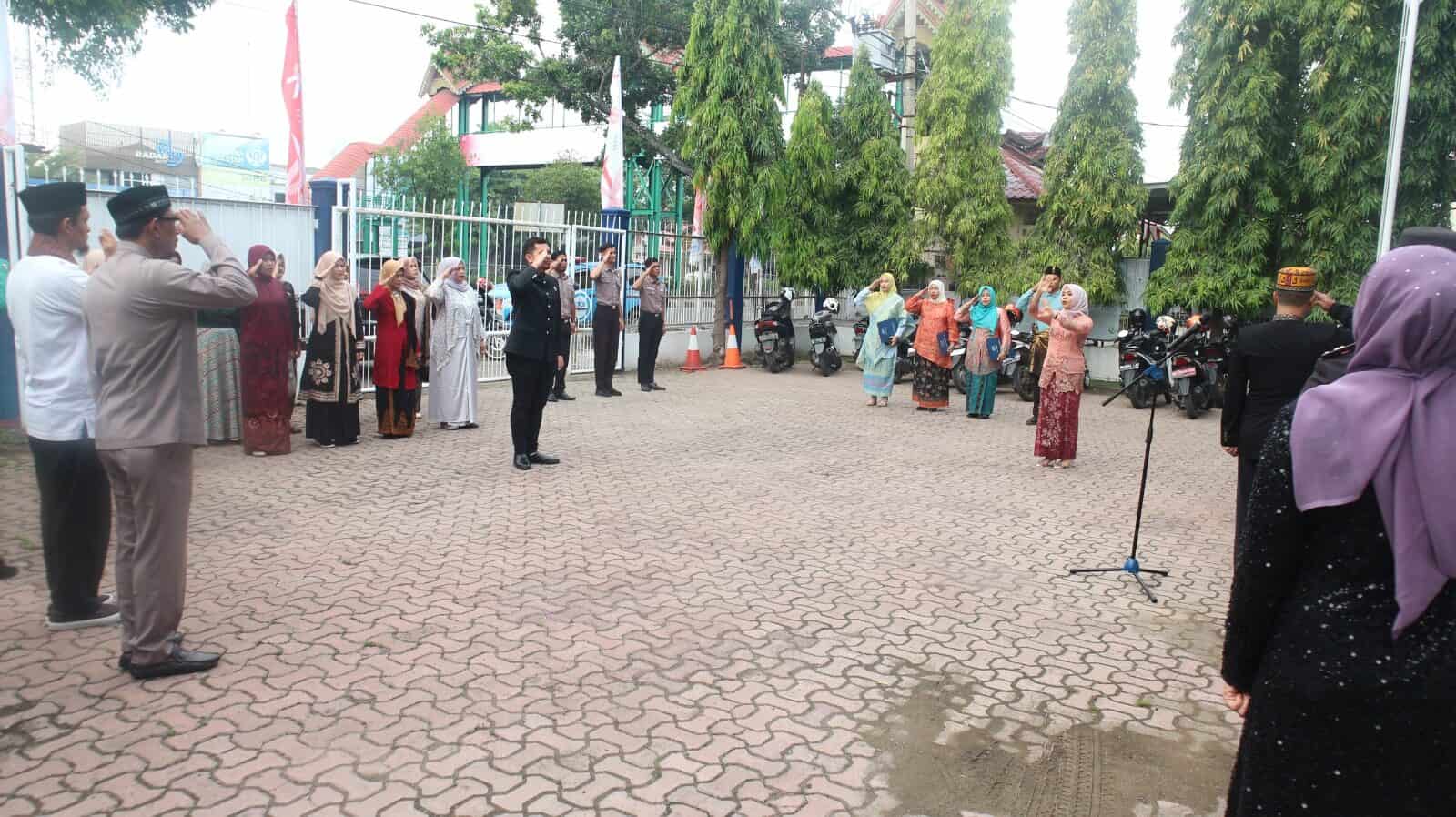 BNN Kota Banda Aceh Melaksanakan Upacara Memperingati Hari Kemerdekaan Indonesia Ke-78 BNN kota Banda Aceh Melaksanakan Upacara Memperingati Hari Kemerdekaan Indonesia yang Ke-78