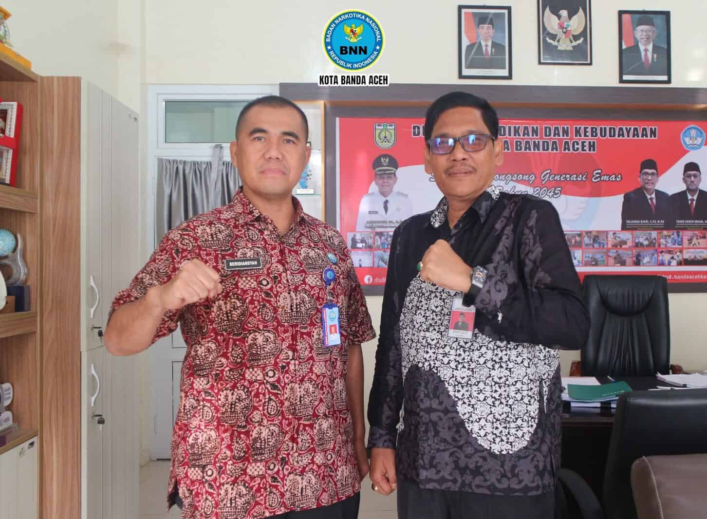Kepala BNN Kota Banda Aceh Melakukan Koordinasi dan Silaturahmi Bersama Kepala Dinas Pendidikan dan Kebudayaan Kota Banda Aceh Kepala BNN Kota Banda Aceh Melakukan Koordinasi dan Silaturahmi Bersama Kepala Dinas Pendidikan dan Kebudayaan Kota Banda Aceh